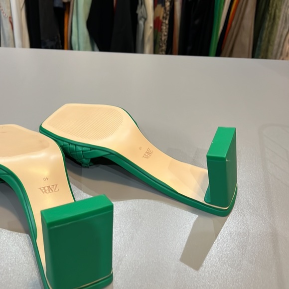 Green braided woven heels - Picture 4 of 4